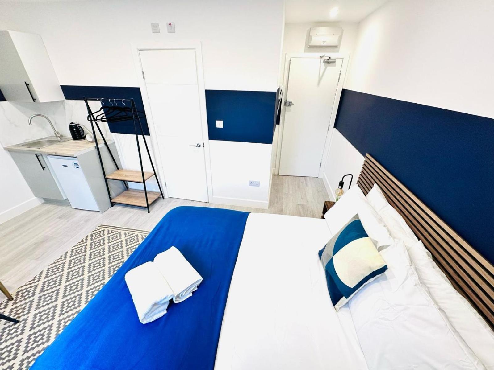 London 58 Blue House City Center Studio, Top Spot Exterior foto