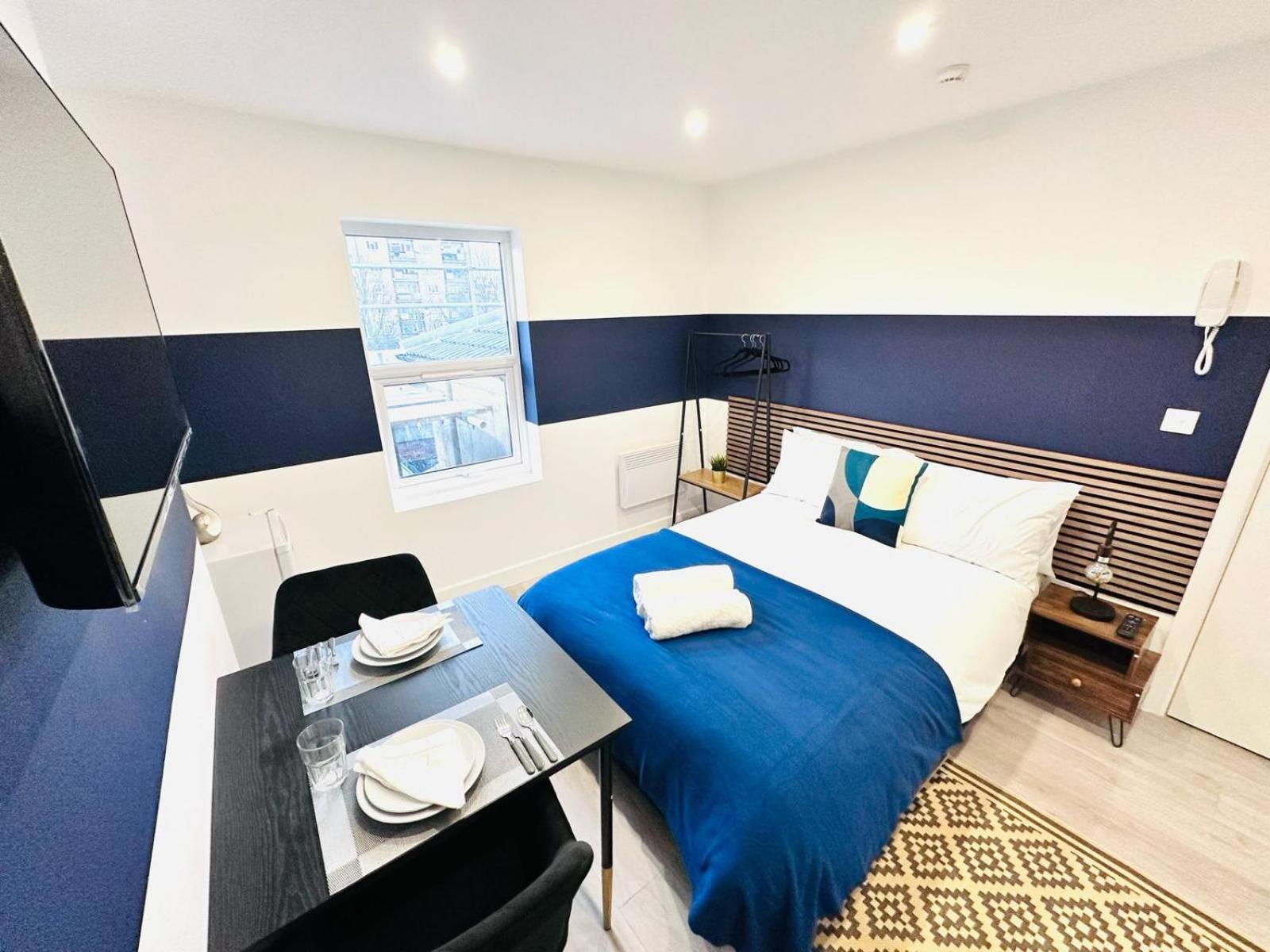 London 58 Blue House City Center Studio, Top Spot Exterior foto