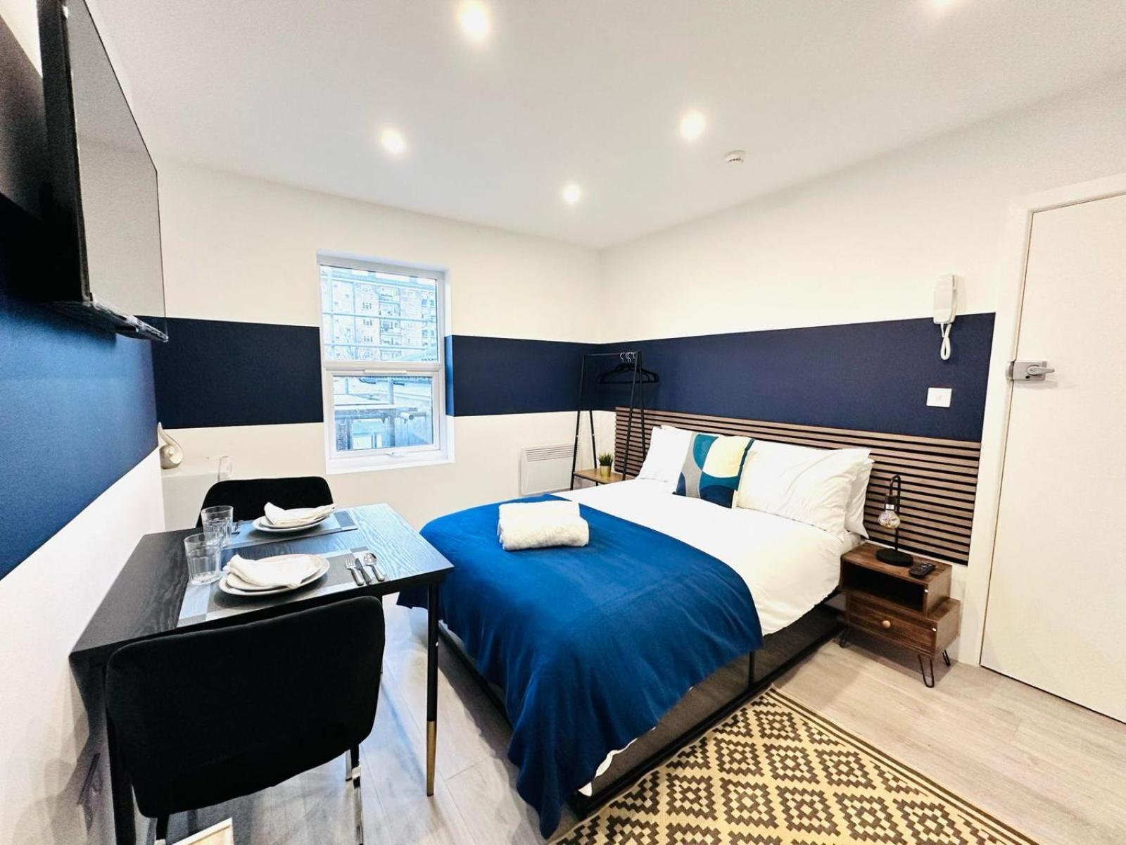 London 58 Blue House City Center Studio, Top Spot Exterior foto