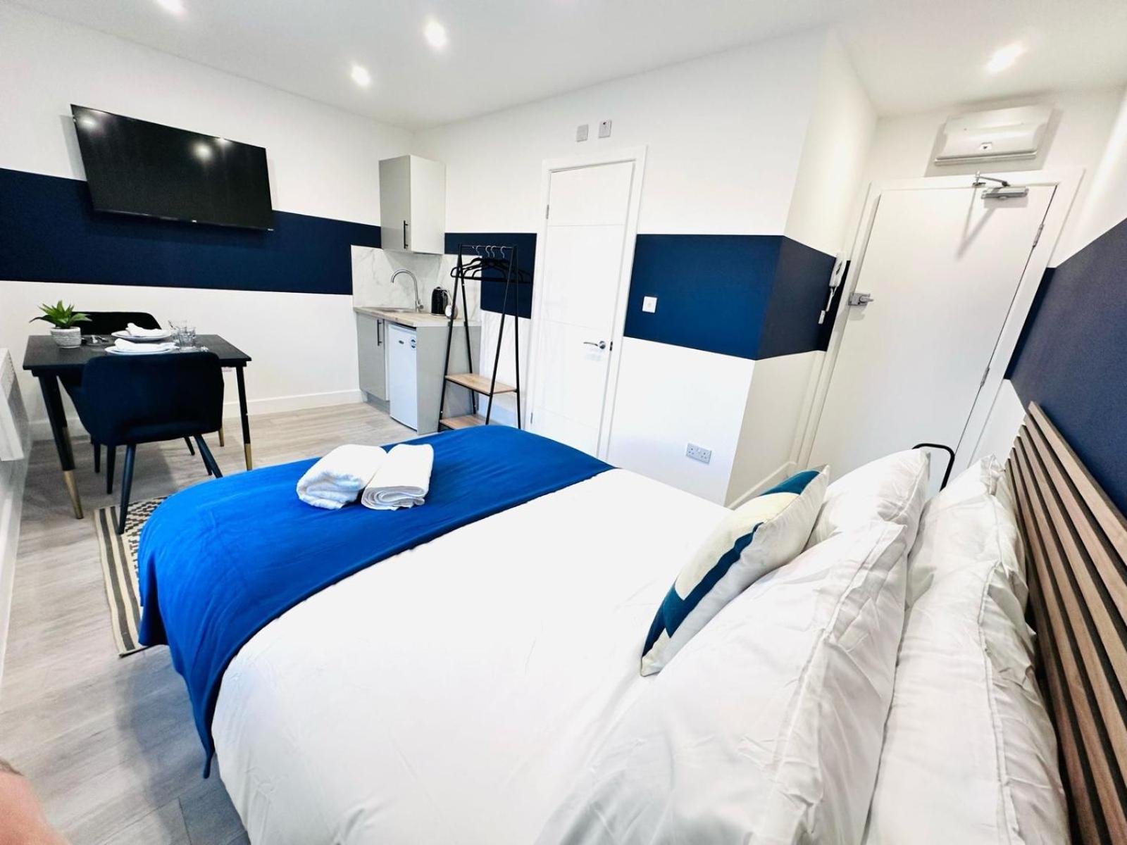London 58 Blue House City Center Studio, Top Spot Exterior foto