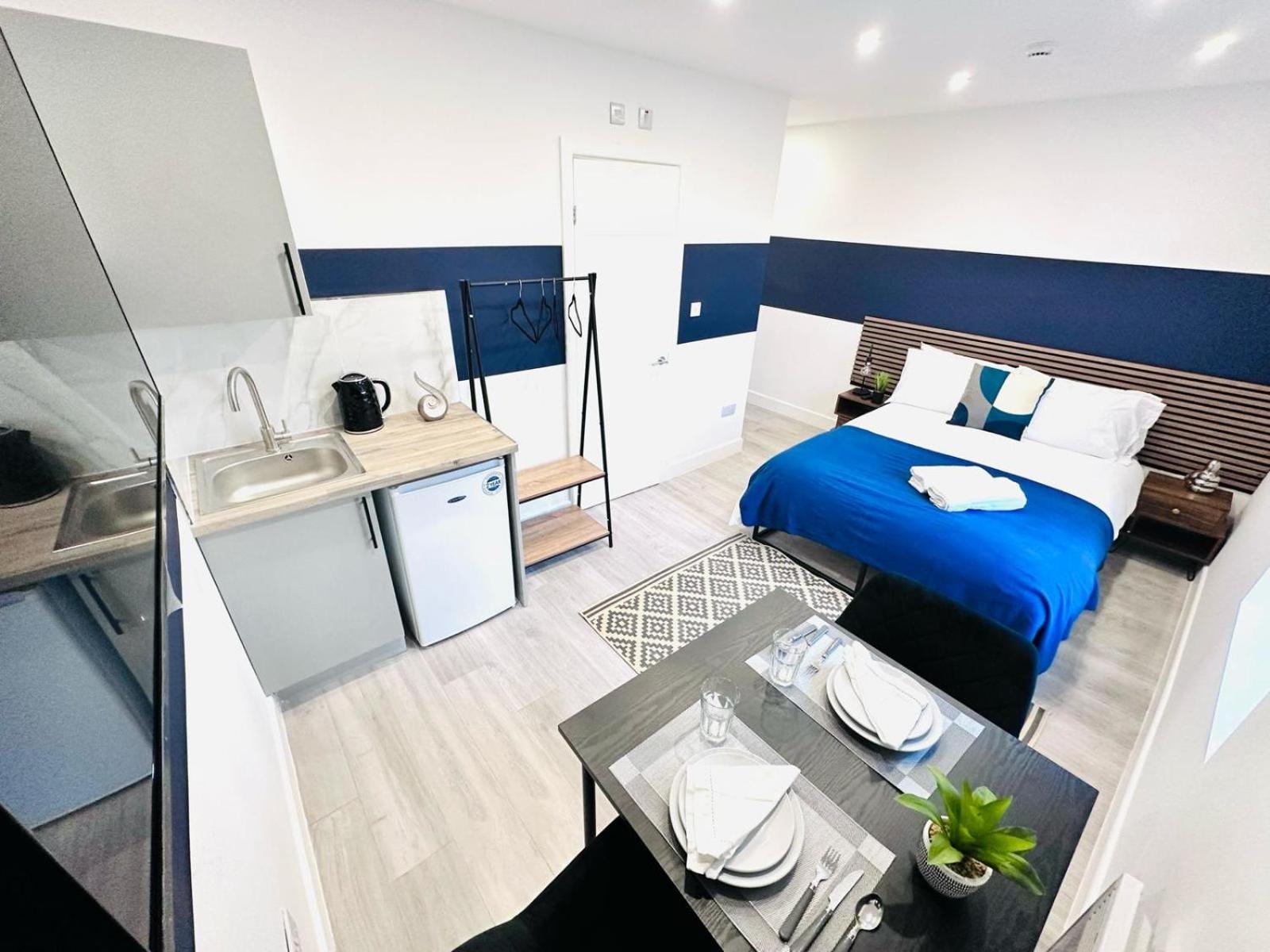 London 58 Blue House City Center Studio, Top Spot Exterior foto